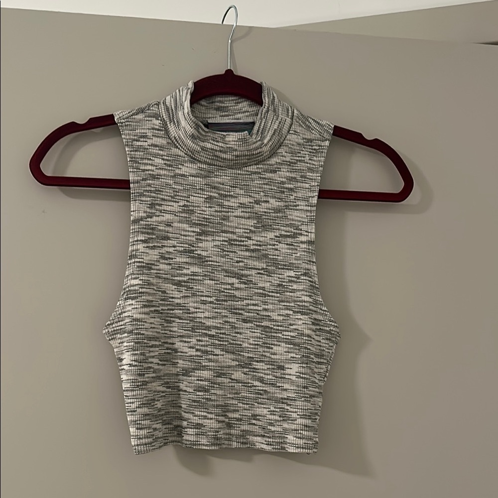 Urban Renewal Gray Ribbed Crop Tank Top